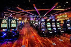 Зеркало Casino Almaz